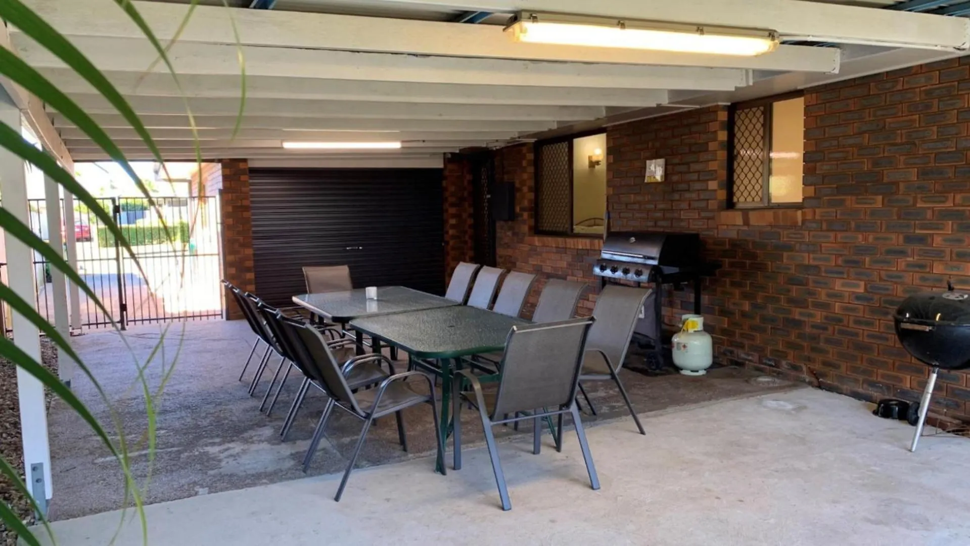 Lowset Pet Friendly Home, With Room For A Boat, Palm Ave, Bongaree Bellara أستراليا